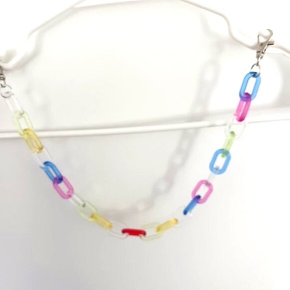 Acrylic Multi Colored Wallet Or Pants Single Layer 18 Inches Long  New - Picture 3 of 9